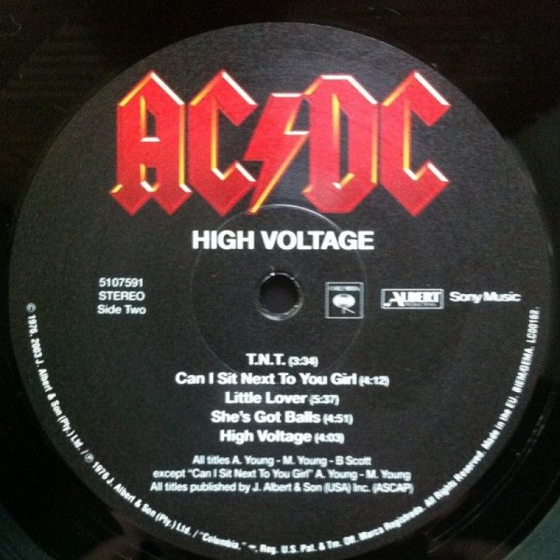 Ac dc high. AC/DC - High Voltage винил. Пластинка AC DC. Виниловые пластинки AC DC. AC DC Хай Вольтаж.